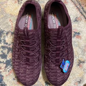 Brand new shoes skechers air cooled memory foam